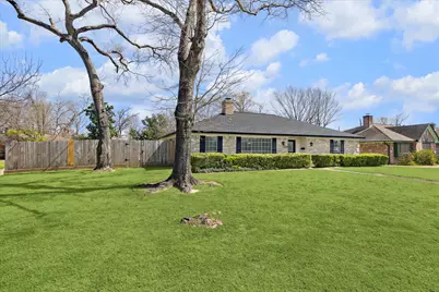 4530 T C Jester Boulevard, Houston, TX 77018 - Photo 2