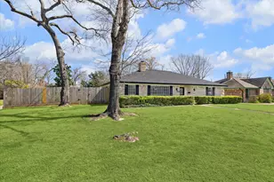 4530 T C Jester Blvd, Houston, TX 77018 - Photo 2