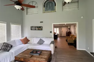 122 Albacore Ave, Galveston, TX 77550 - Photo 6