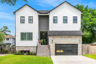 1011 Wynnwood Ln, Houston, TX 77008 - Photo 2