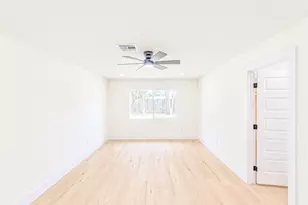 8002 Candle Ln, Houston, TX 77071 - Photo 28