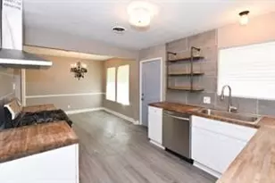 1707 S Park Dr, Alvin, TX 77511 - Photo 6