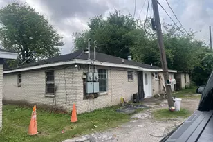 5118 Mallow St, Houston, TX 77033 - Photo 1