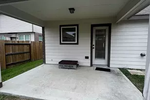 9214 Melmack Dr, Rosharon, TX 77583 - Photo 14