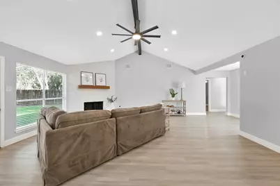 146 W Woodstock Circle Drive, Spring, TX 77381 - Photo 14