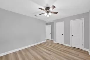 146 W Woodstock Cir Dr, Spring, TX 77381 - Photo 34