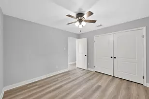 146 W Woodstock Cir Dr, Spring, TX 77381 - Photo 30