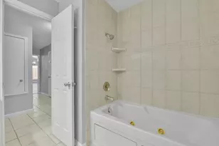 11415 Waxwood Dr, Houston, TX 77089 - Photo 24