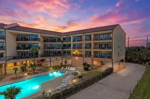 9520 Seawall Blvd, Galveston, TX 77554 - Photo 1