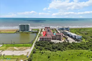 9520 Seawall Blvd, Galveston, TX 77554 - Photo 2