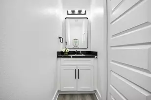 8533 Amadwe St, Houston, TX 77051 - Photo 18