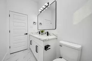 8533 Amadwe St, Houston, TX 77051 - Photo 32