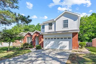 981 Doire Dr, Conroe, TX 77301 - Photo 2