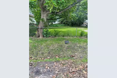 6218 Granton Street, Houston, TX 77026 - Photo 2