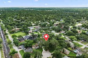 22 Laurenhurst Ct, Houston, TX 77043 - Photo 44