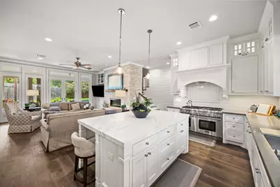 22 Laurenhurst Court, Houston, TX 77043 - Photo 12