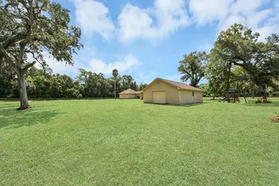 1102 W Point Drive, Rosharon, TX 77583 - Photo 32