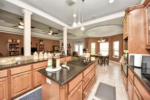 1102 W Point Dr, Rosharon, TX 77583 - Photo 18