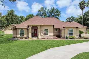 1102 W Point Dr, Rosharon, TX 77583 - Photo 2