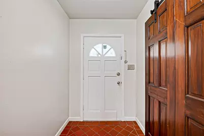802 W Sterling Street, Baytown, TX 77520 - Photo 4