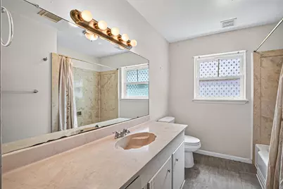 802 W Sterling Street, Baytown, TX 77520 - Photo 14