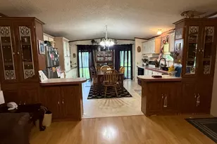 307 E Oak Ave, Winnie, TX 77665 - Photo 4