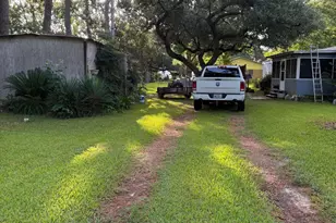 307 E Oak Ave, Winnie, TX 77665 - Photo 22