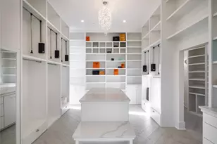 10663 Memorial Dr, Houston, TX 77024 - Photo 34