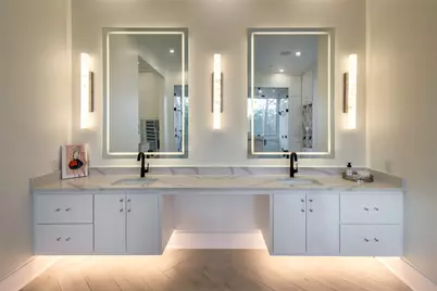 10663 Memorial Drive, Houston, TX 77024 - Photo 32