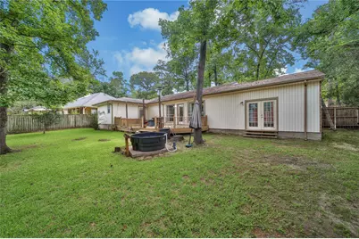 1728 E Lake Drive, Huntsville, TX 77340 - Photo 24