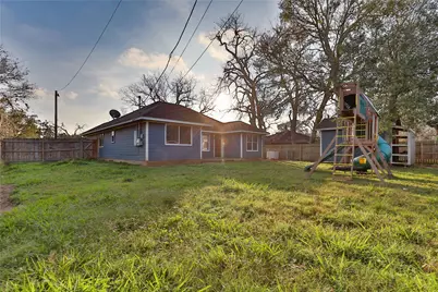 518 Tall Timber Drive, West Columbia, TX 77486 - Photo 10