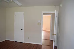 8506 Langdon Ln, Houston, TX 77036 - Photo 12