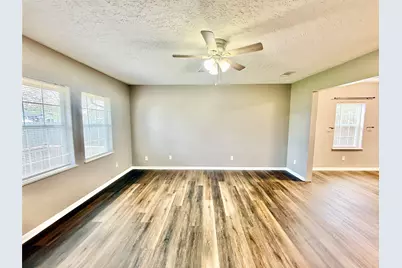 124 Bennett Street, West Columbia, TX 77486 - Photo 8