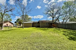 124 Bennett St, West Columbia, TX 77486 - Photo 42