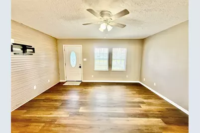 124 Bennett Street, West Columbia, TX 77486 - Photo 10