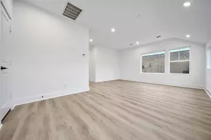 7705 Inwood Grv Ln, Houston, TX 77088 - Photo 24