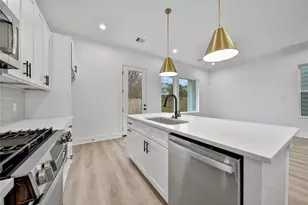 7705 Inwood Grv Ln, Houston, TX 77088 - Photo 4