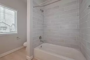 8933 Grovner Pl, Houston, TX 77055 - Photo 36