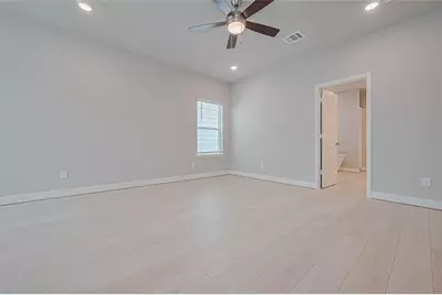 8933 Grovner Place, Houston, TX 77055 - Photo 22