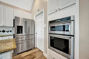 104 Las Brisas St, Kemah, TX 77565 - Photo 22