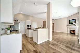 104 Las Brisas St, Kemah, TX 77565 - Photo 14