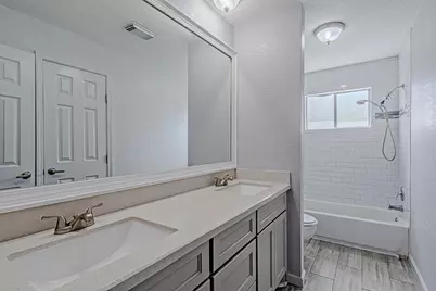 214 Brookdale Drive, League City, TX 77573 - Photo 4