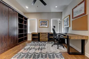 709 Somerset Commons Ln, Houston, TX 77055 - Photo 40