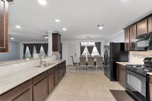 1604 Hickory Burl Ln, Conroe, TX 77301 - Photo 10