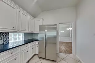2223 Ridgefield Park Ln, Richmond, TX 77469 - Photo 4