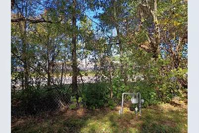 5617 Malmedy Road, Houston, TX 77033 - Photo 12