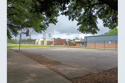 5617 Malmedy Road, Houston, TX 77033 - Photo 22