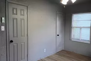 5617 Malmedy Rd, Houston, TX 77033 - Photo 10