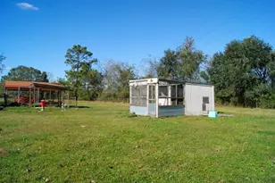1611 Bunyard Rd, Alvin, TX 77511 - Photo 12
