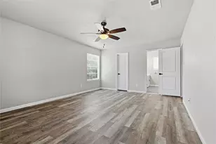 16438 Glenshannon Dr, Houston, TX 77059 - Photo 22